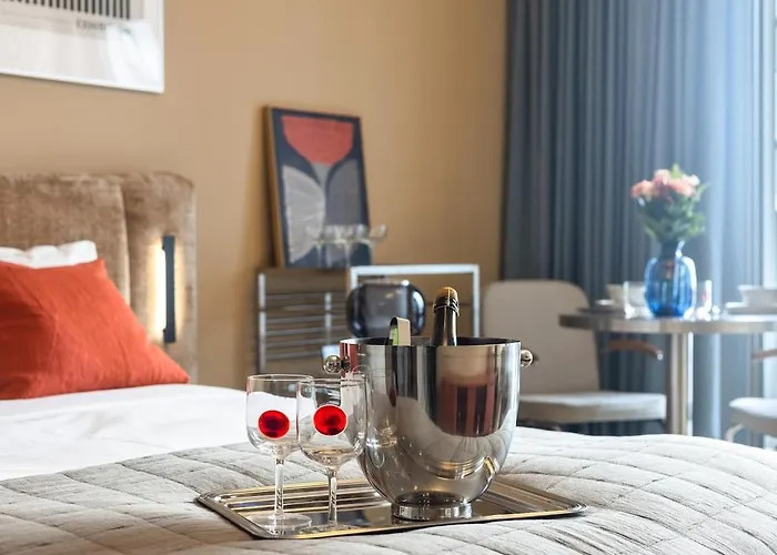 Lily Zurawie Premium